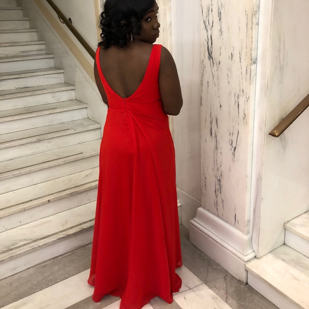 A-line/Princess V-neck floor length chiffon dress - Picture 2 of 3